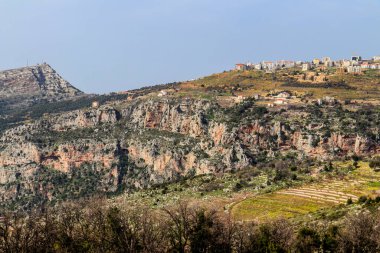 Afganistan 'daki Wakan Vadisi, Çin, Pakistan ve Tacikistan sınırının yanında.