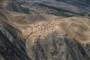 Afganistan 'daki Wakan Vadisi, Çin, Pakistan ve Tacikistan sınırının yanında.