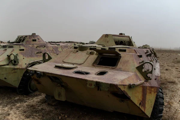 Viejos Vehículos Blindados Escoltas Militares Cañones Tanques Gardez Afganistán —  Fotos de Stock