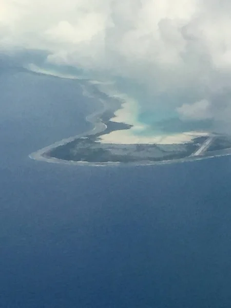 2020年夏のタラワ島を含むキリバス島 — ストック写真