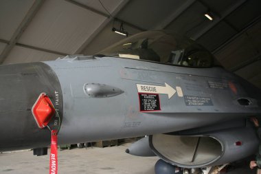 Afganistan askeri uçakları, İHA 'lar, silah eğitimi ve tank operasyonları ve 2019 yazında ve savaş sezonunda özel kuvvetler