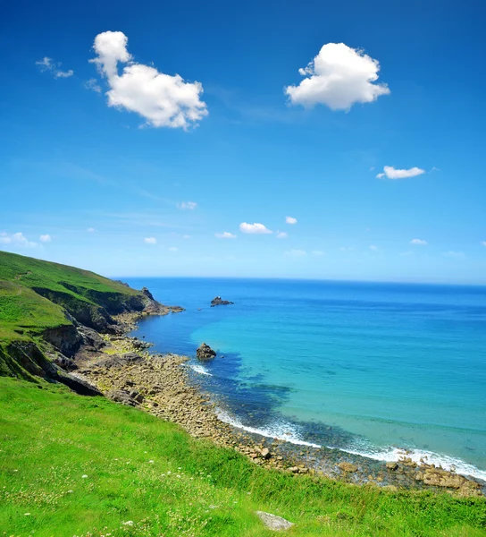 Wybrzeże Oceanu Atlantyckiego w Pointe du Raz - Francja — Zdjęcie stockowe