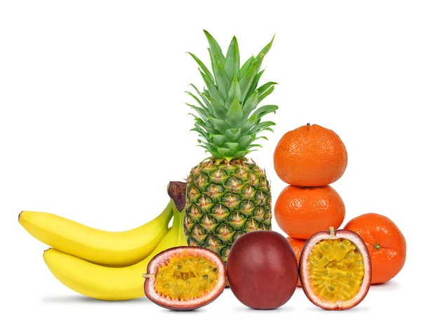 Vers fruit geïsoleerd — Stockfoto