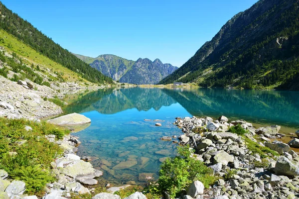 Lago Gaube Vicino Villaggio Cauterets Nel Dipartimento Hautes Pyrenees Francia — Foto Stock