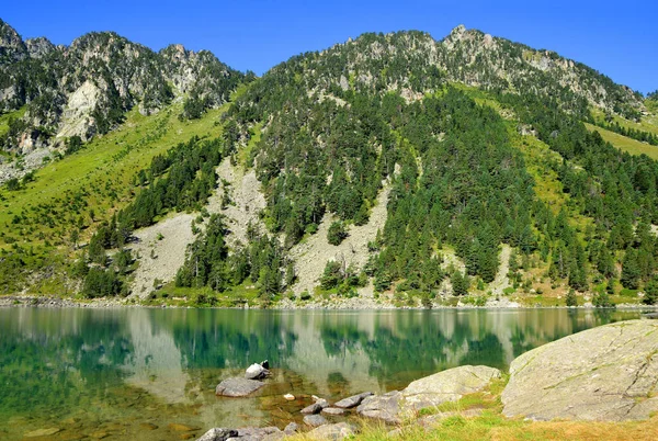 Lago Gaube Vicino Villaggio Cauterets Nel Dipartimento Hautes Pyrenees Francia — Foto Stock