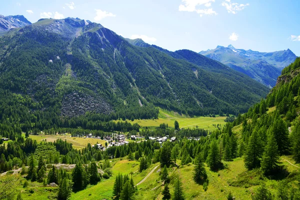 Lillaz Dorp Gran Paradiso Nationaal Park Aosta Valley Italië Prachtig — Stockfoto
