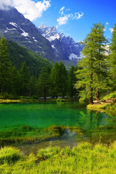 View Lake Lago Blu Breuil Cervinia Val Aosta Italy Beautiful — Stock Photo, Image