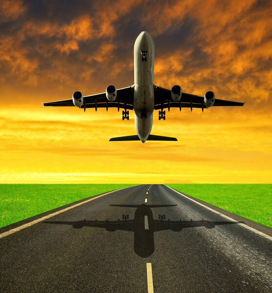 Пассажирский самолет
