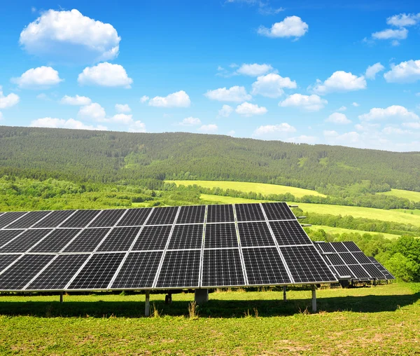 Paneles de energía solar —  Fotos de Stock