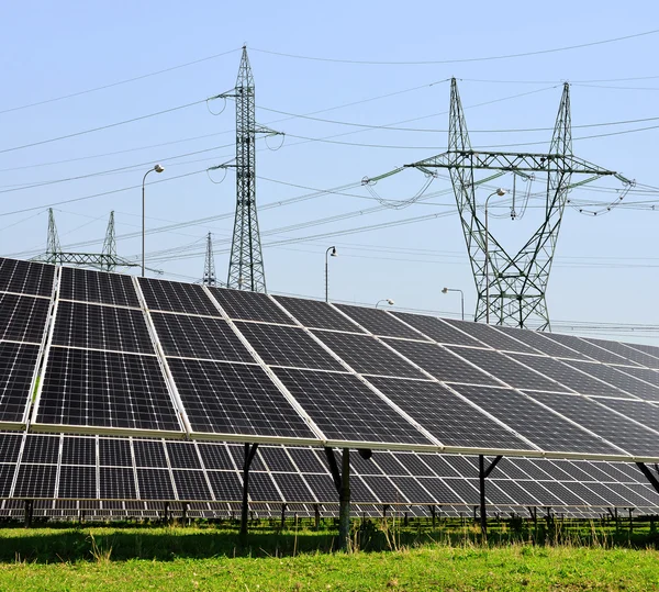 太陽電池パネル — ストック写真