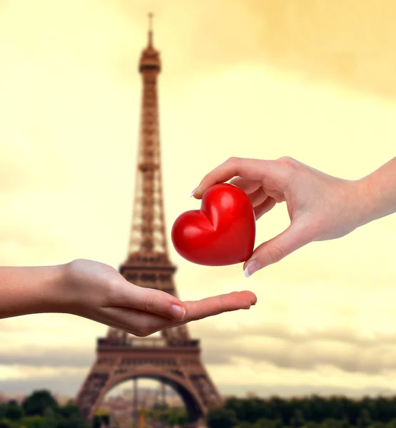 Hand donating heart — Stock Photo, Image