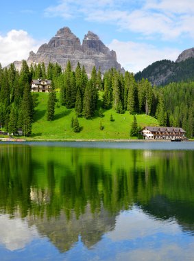 Göl misurina ve tre cime di lavaredo