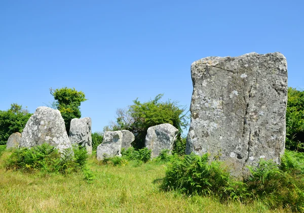 Megalithische Denkmäler Menhire in Carnac — Stockfoto