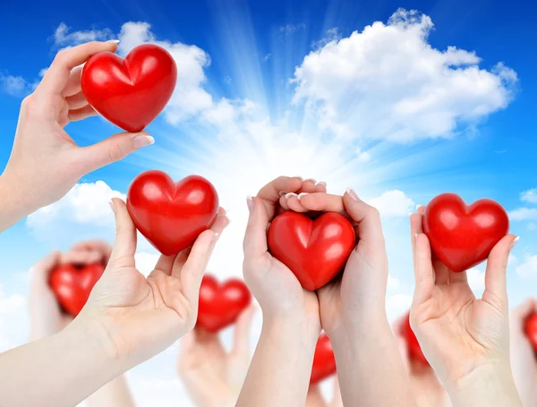 Heart in hands — Stock Photo, Image