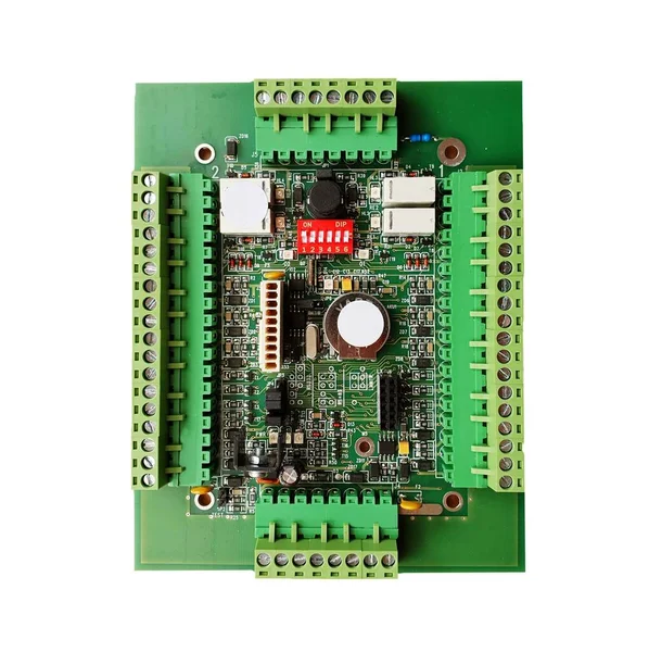 Circuit Vert Isolé Sur Fond Blanc Une Carte Mère Électronique — Photo