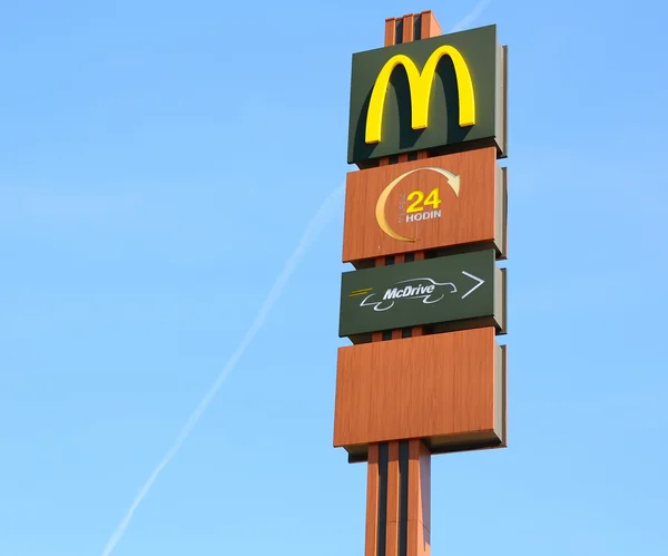 McDonalds tekenen — Stockfoto