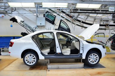 Skoda Octavia fabrika bir konveyör satır