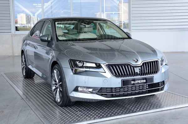 Exposición del nuevo Skoda Superb —  Fotos de Stock