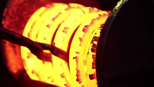 Horký pramen oceli — Stock video