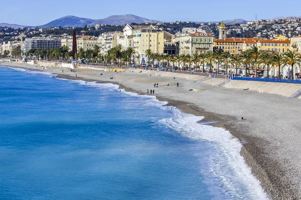 Güzel, Fransa, Tarih 13 Ocak 2016. Promenade des Anglais ve deniz kıyısına görünümünü. Kış günü. — Stok fotoğraf