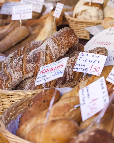 NICE, FRANCE, on JANUARY 7, 2016. Counters with the various bread traditional for regions of France — Stock Photo, Image