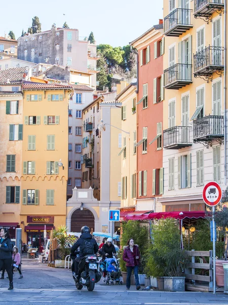 Nice, Francja, na 13 stycznia 2016 r. Typowy widok miejski. — Zdjęcie stockowe