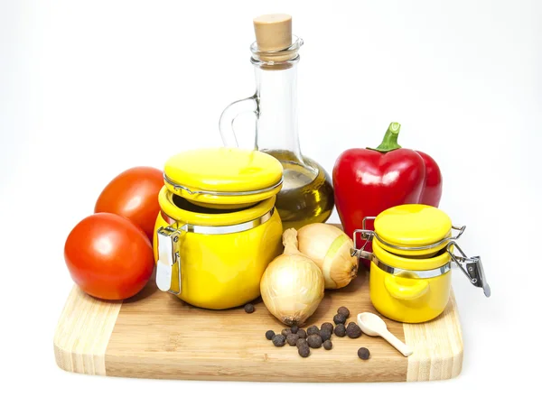 Färska grönsaker och lspices för sallad matlagning — Stockfoto
