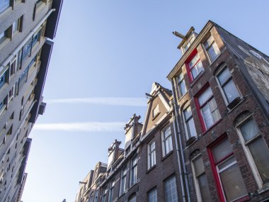 Amsterdam, Hollanda 1 Nisan 2016 üzerinde. Tipik mimari detaylarını evler XVII-XVIII İnşaat
