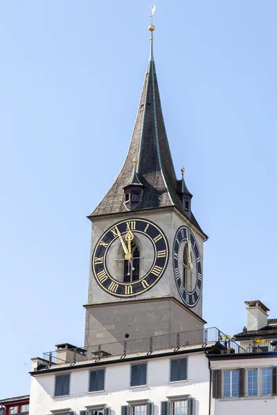 ZURICH, SWITZERLAND, on MARCH 26, 2016. Fragment of typical city architecture — Stock Photo, Image