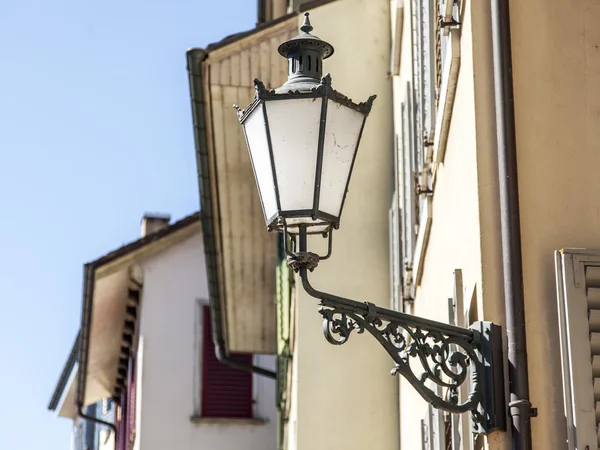 Zürih, İsviçre, üzerinde 26 Mart 2016. Tipik şehir mimarisi parçası