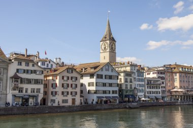 Zürih, İsviçre, üzerinde 26 Mart 2016. Bahar sabahı tipik kent görünümünde. Set of mimari kompleks