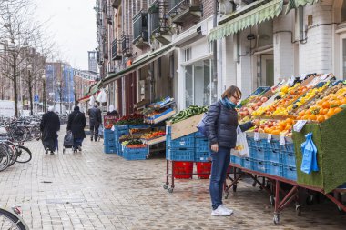 Amsterdam, Hollanda üzerinde 27 Mart 2016. Tipik kentsel görünümü. 