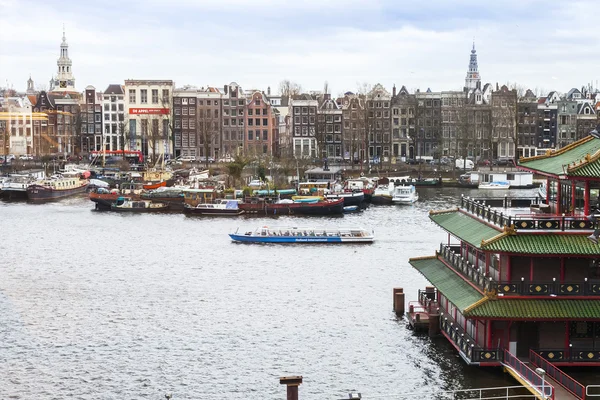2016 年 3 月 27 日にアムステルダム、オランダ。上から典型的な都市景観 — ストック写真