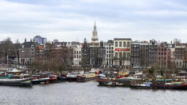 AMSTERDAM, NETHERLANDS on MARCH 27, 2016. Typical urban view from above — Stock Photo, Image