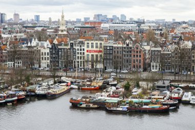Amsterdam, Hollanda üzerinde 28 Mart 2016. Tipik kentsel görünümü