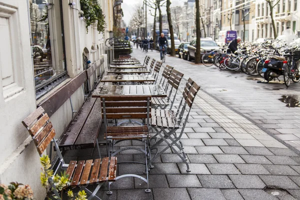 Amsterdam, Nizozemsko na 28 březnu 2016. Typický městský pohled na jaře — Stock fotografie