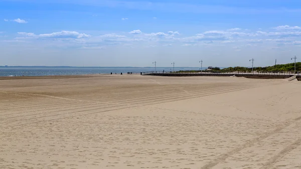 Costa del mar. La línea del oleaje . —  Fotos de Stock