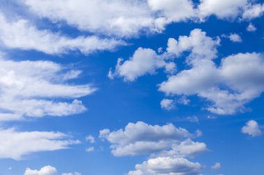 Pitoresk beyaz bulutlar cennet, yatay