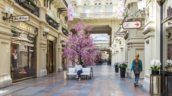 Moskova, Rusya, üzerinde 31 Mayıs 2016. Kızıl Meydan sakız tarihi dükkanında ticaret Galeri. — Stok fotoğraf