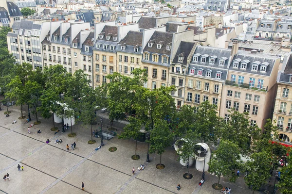 Paris, Frankreich, am 6. Juli 2016. Stadtpanorama. Blick aus der Übersichtsgalerie des Centre Georges Pompidou — Stockfoto