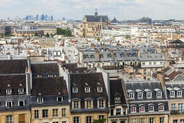 PARIS, FRANCE, on JULY 6, 2016. City panorama. View from survey gallery of the Centre Georges Pompidou — Stock Photo, Image