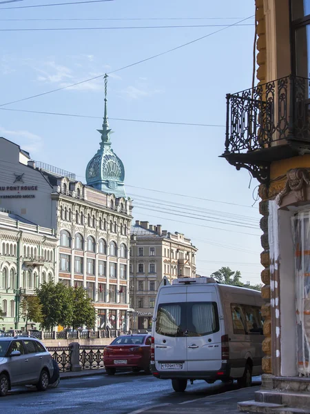 Санкт-Петербург, Російська Федерація, на 21 серпня 2016. Урбаністичного вигляду. Архітектурний комплекс Мойка набережної річки — стокове фото