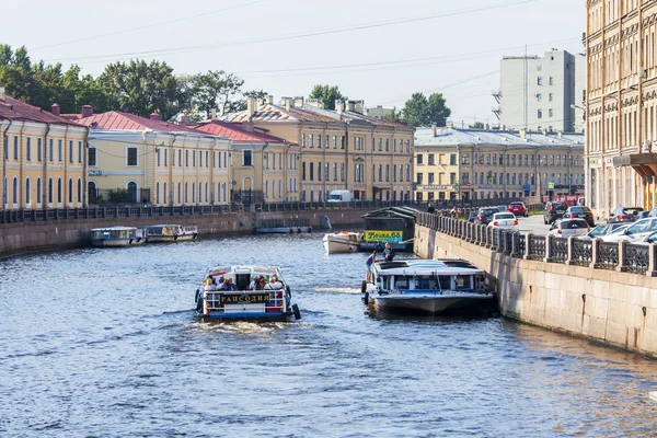 St. petersburg, russland, am 21. august 2016. Stadtansicht. Der architektonische Komplex des Moika-Dammes — Stockfoto