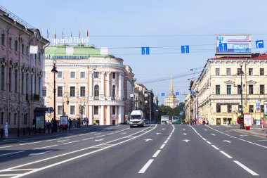 St Petersburg, Rusya, üzerinde 21 Ağustos 2016. Kentsel görünümü. Nevsky Caddesi - ana şehir sokak