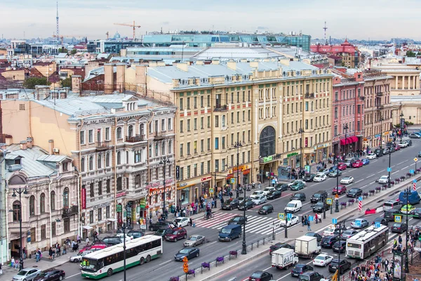 St. PETERSBURG, RUSSIA, il 21 agosto 2016. Vista urbana. Ligovsky Avenue, vista dall'alto — Foto Stock