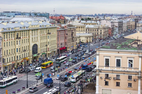 ST. PETERSBURG, RUSSIE, le 21 août 2016. Vue urbaine. Avenue Ligovsky, vue de dessus — Photo