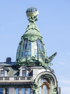 St Petersburg, Rusya, üzerinde 21 Ağustos 2016. Şarkıcı evin Nevsky Caddesi üzerinde bir kubbe mimari bir parçası
