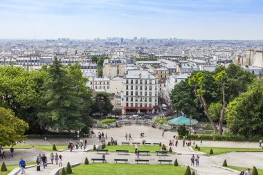 8 Temmuz 2016 üzerinde Paris, Fransa. Montmartre. Anket platformu üzerinden kenti