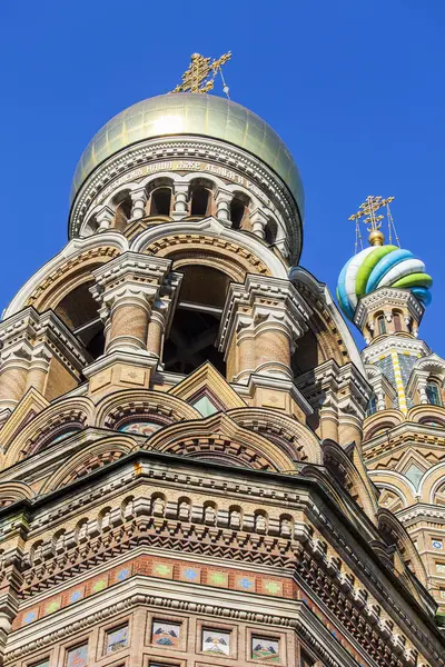 St. Petersburg, Rusland, op 21 augustus 2016. Architecturale details van de kerk van de Verlosser op het bloed, een van de symbolen van de stad — Stockfoto