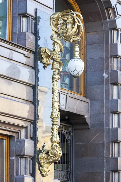 St. Petersburg, Rusko, 21 srpna 2016. Architektonický fragment Fasáda domu zpěvák — Stock fotografie